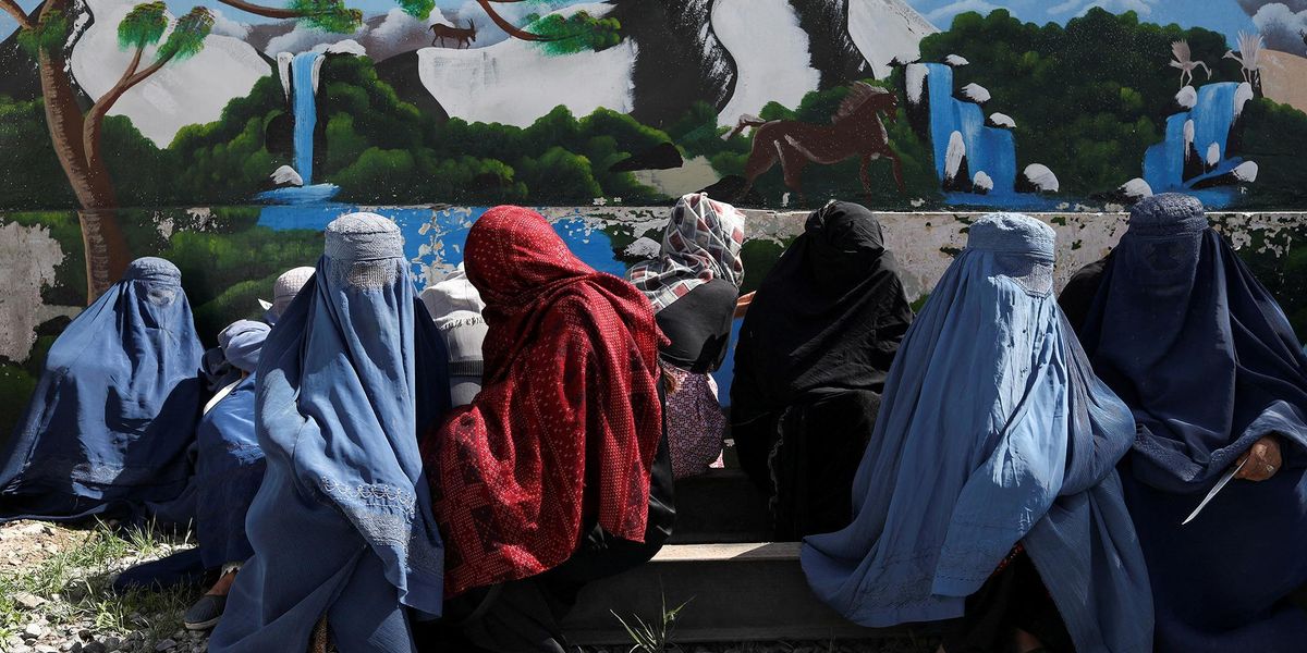 UN Halts Relief Programs in Afghanistan After Taliban Bans Women Aid ...