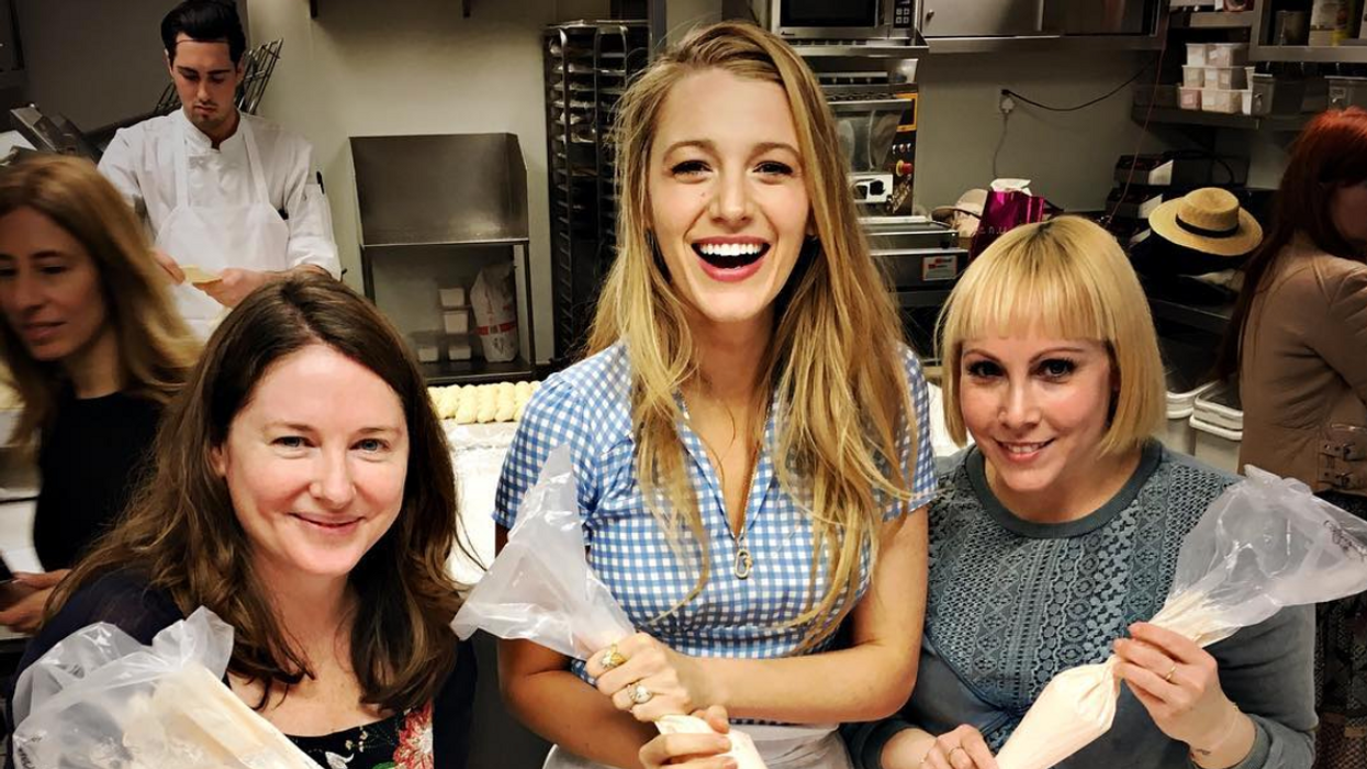 Blake Lively Bakes A Cake And Proves There's Nothing She Can't Do