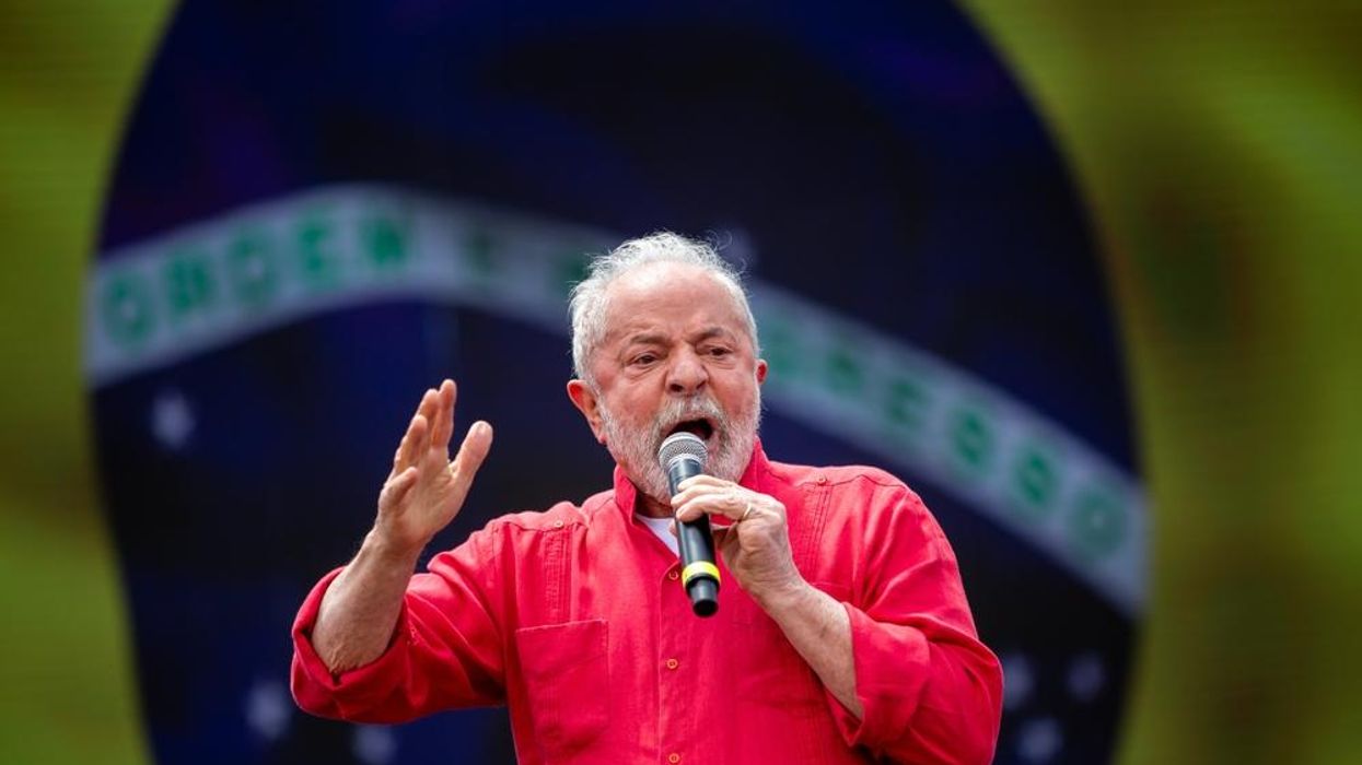 Brazilian President-elect Luiz Inácio Lula da Silva speaking passionately 