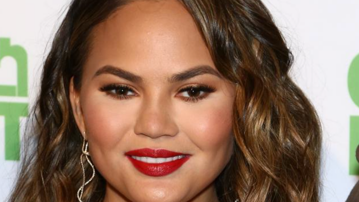 Chrissy Teigen Reveals Meghan Markle Reached Out About Miscarriage