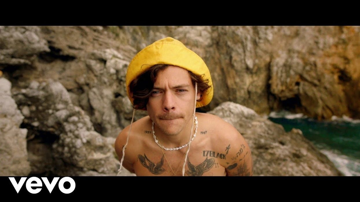 Harry Styles Goes To Amalfi Coast In New Music Video