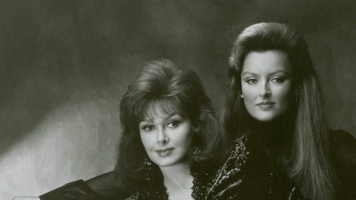Ashley and Wynonna Judd Accept Country Hall of Fame Induction One Day After Naomi Judd's Passing