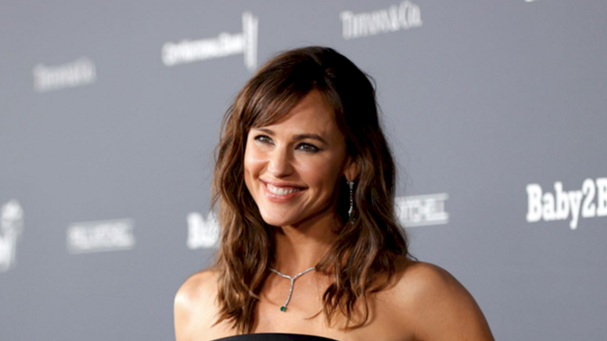 Jennifer Garner Returns to TV with Show "Party Down"