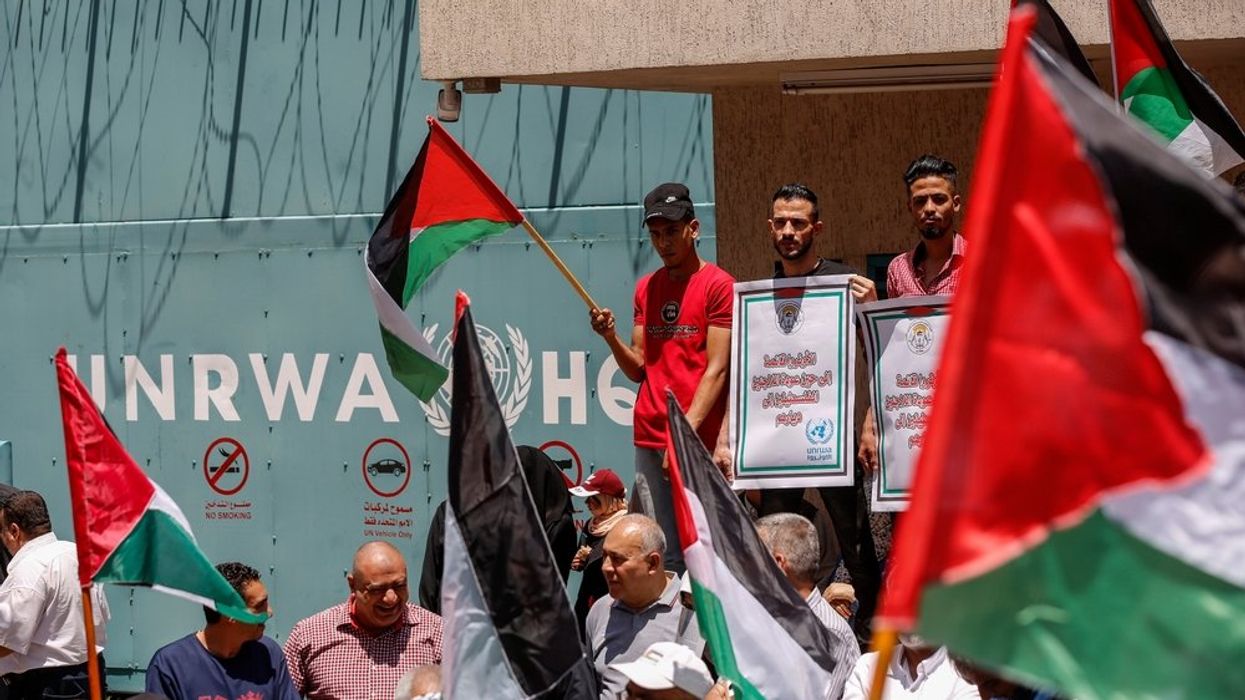 Palestinians protest UN cuts in aid