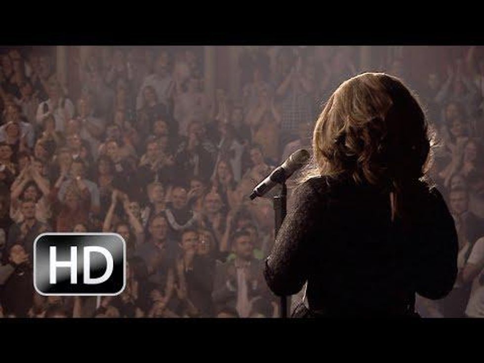 Live someone. Adele Live at the Royal Albert Hall. Adel Somebody like Albert Hall. Oroblram Somebody 2011.